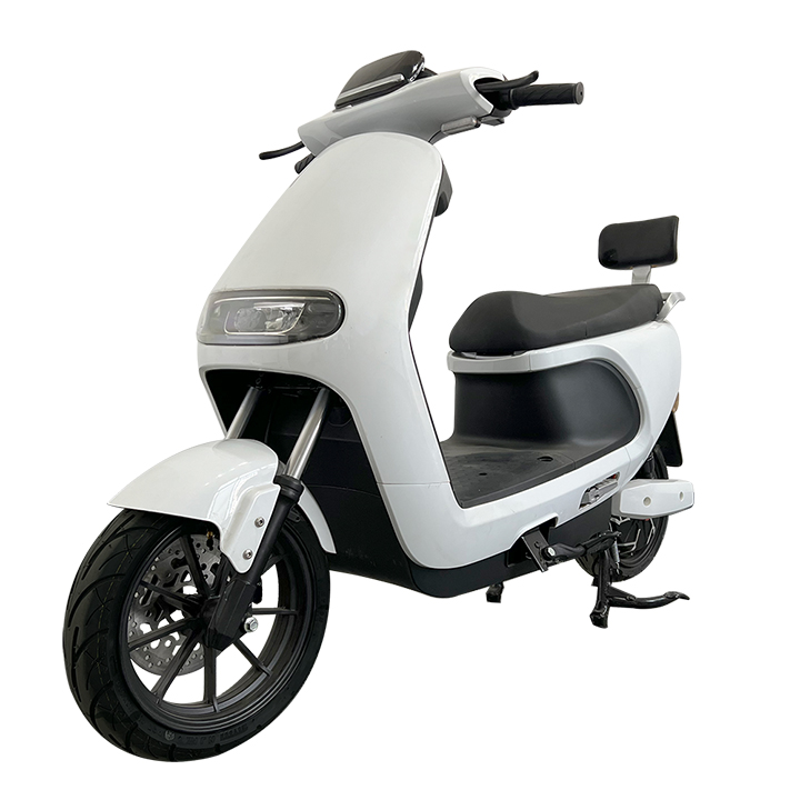 时尚电动踏板车1200W 